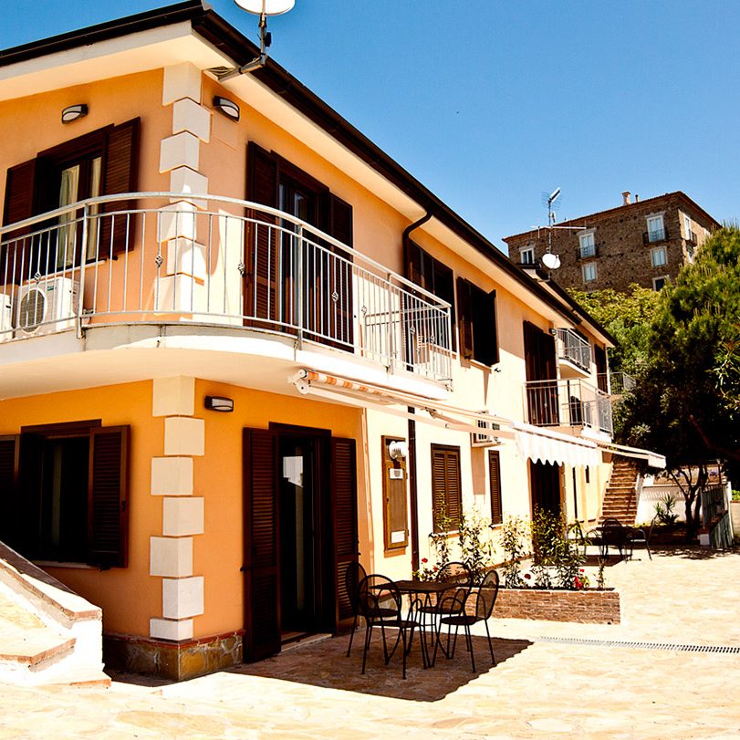 Panoramica Villette dal basso