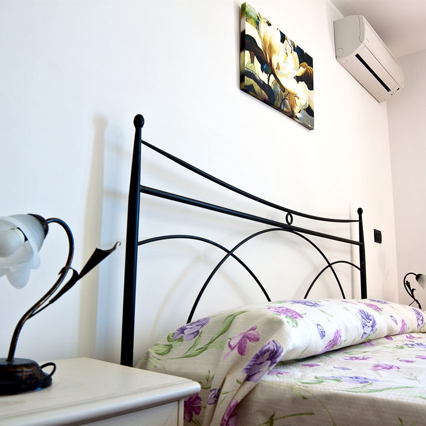 Camera da letto App5 e App6 (Letto matrimoniale e letto singolo)